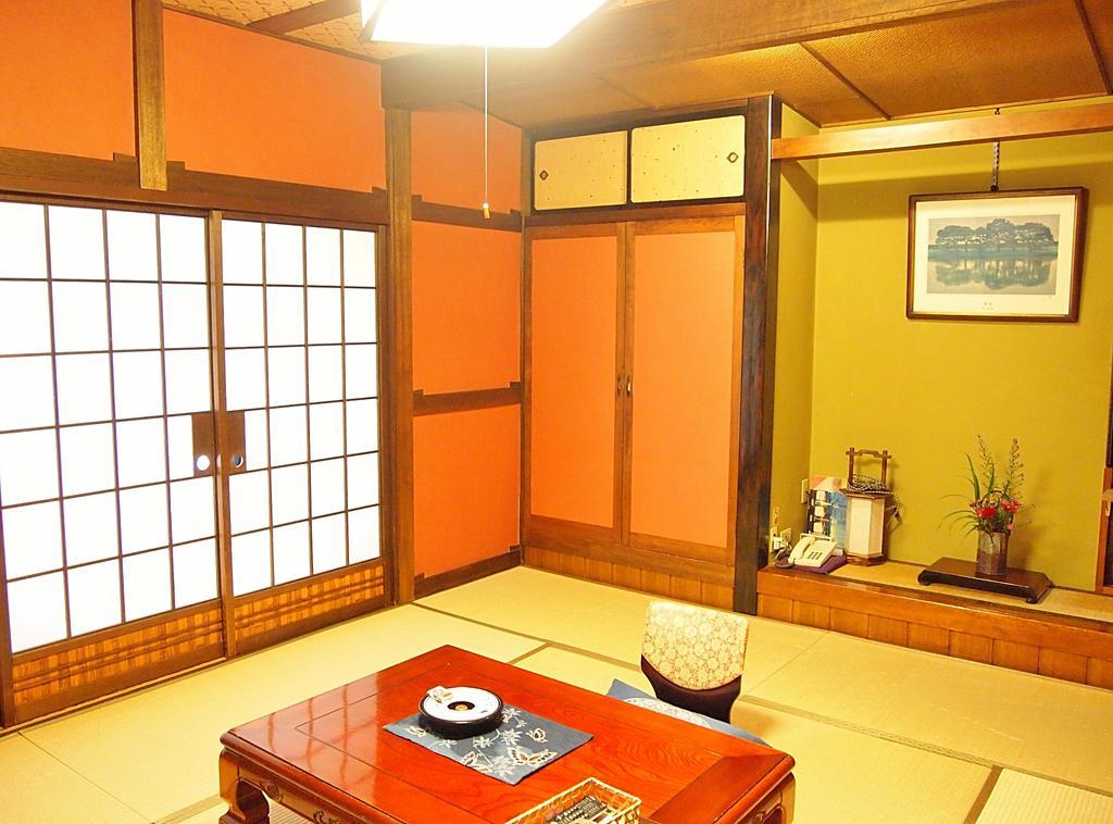 Chuo Hotel Chikuma Exteriér fotografie